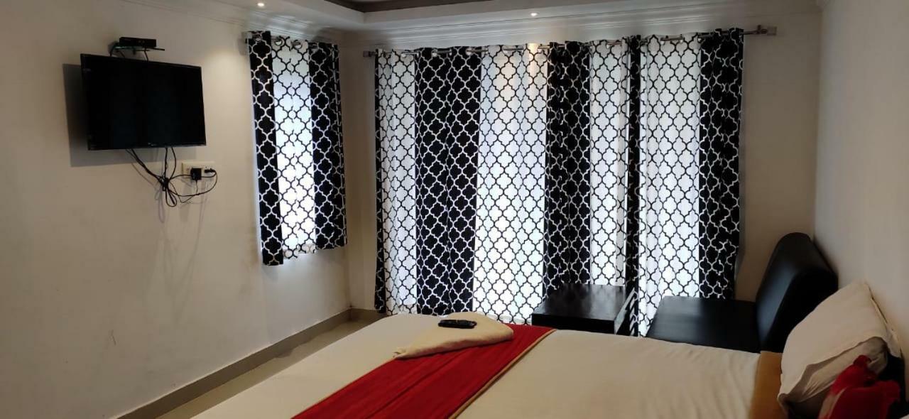 Runs Residency Hotel Ooty Exterior photo